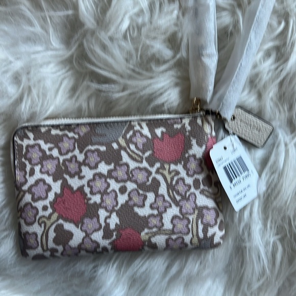NWT Coach Small Yankee Floral Wristlet - Picture 5 of 5
